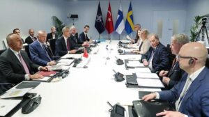 Türkiye, NATO'ya üye olmak isteyen İsveç ve Finlandiya ile ilk mutabakat toplantısını 26 Ağustos'ta yapacak